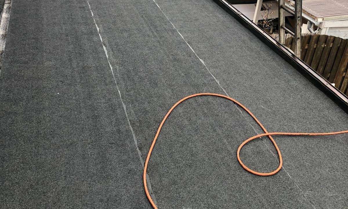 Nieuw bitumen dak aangelegd in Zuidhorn Nieuw bitumen dak aangelegd in Zuidhorn